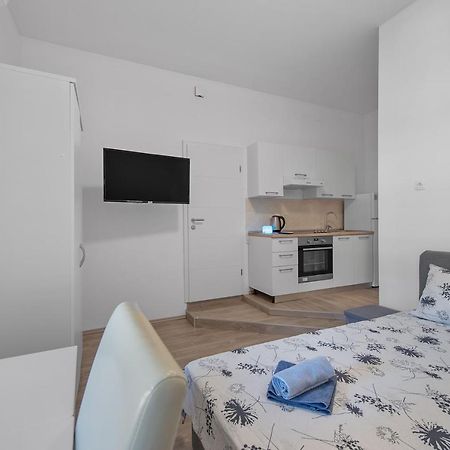 Mima Apartments غييكا المظهر الخارجي الصورة