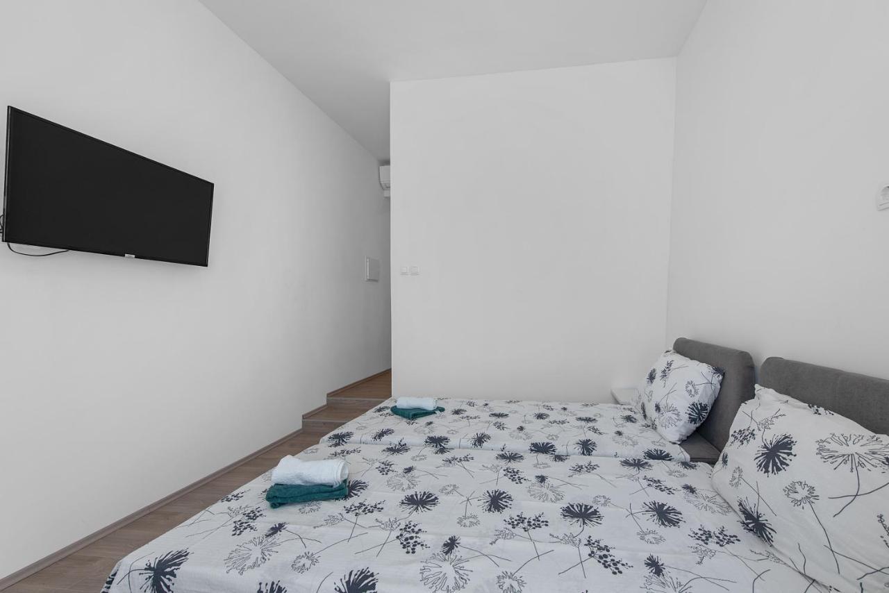 Mima Apartments غييكا المظهر الخارجي الصورة