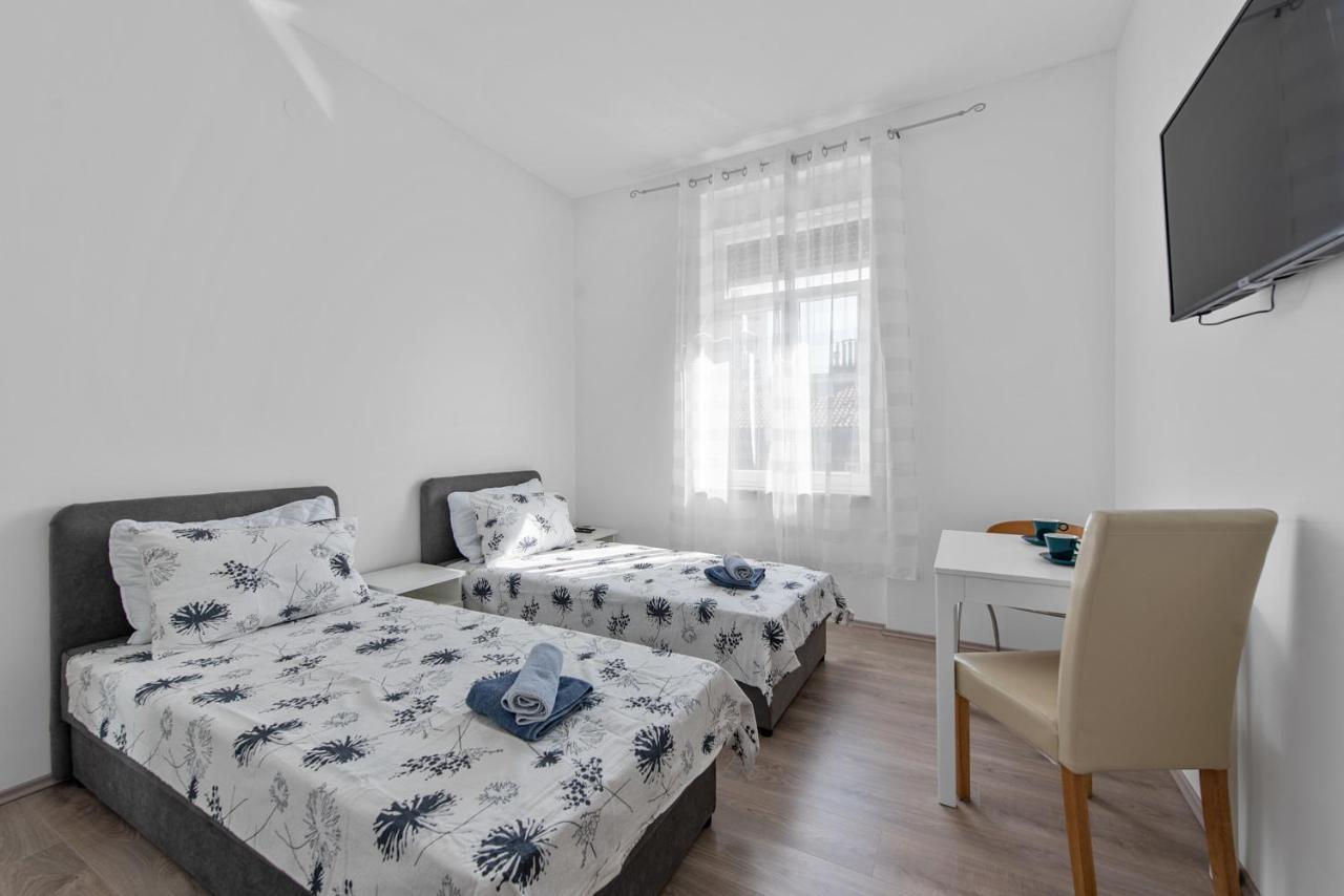 Mima Apartments غييكا المظهر الخارجي الصورة