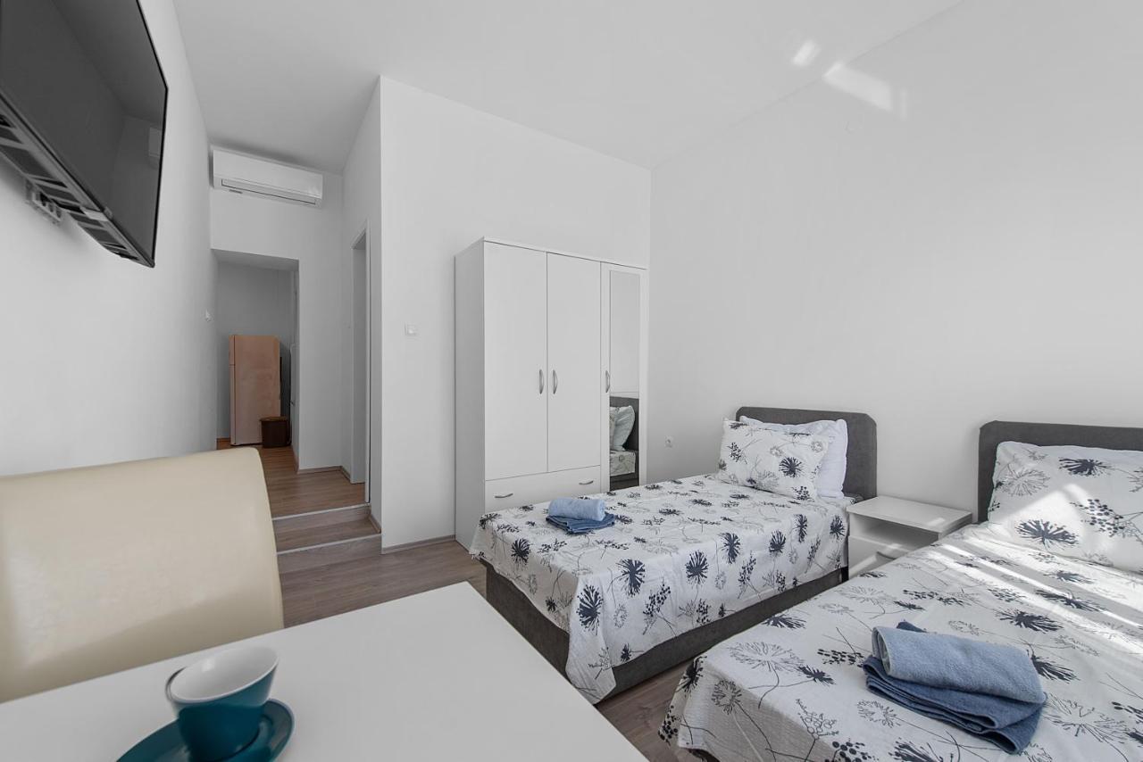 Mima Apartments غييكا المظهر الخارجي الصورة