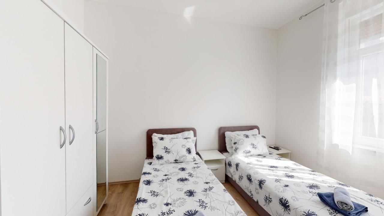 Mima Apartments غييكا المظهر الخارجي الصورة